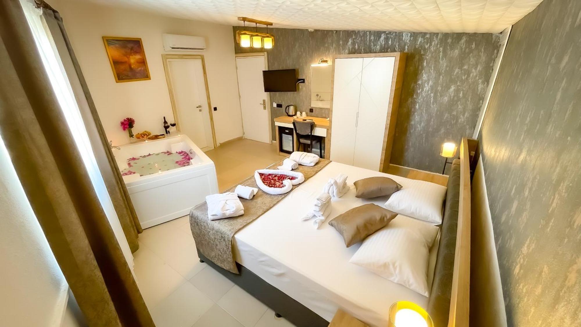Bloomtalya Hotel Анталья Экстерьер фото
