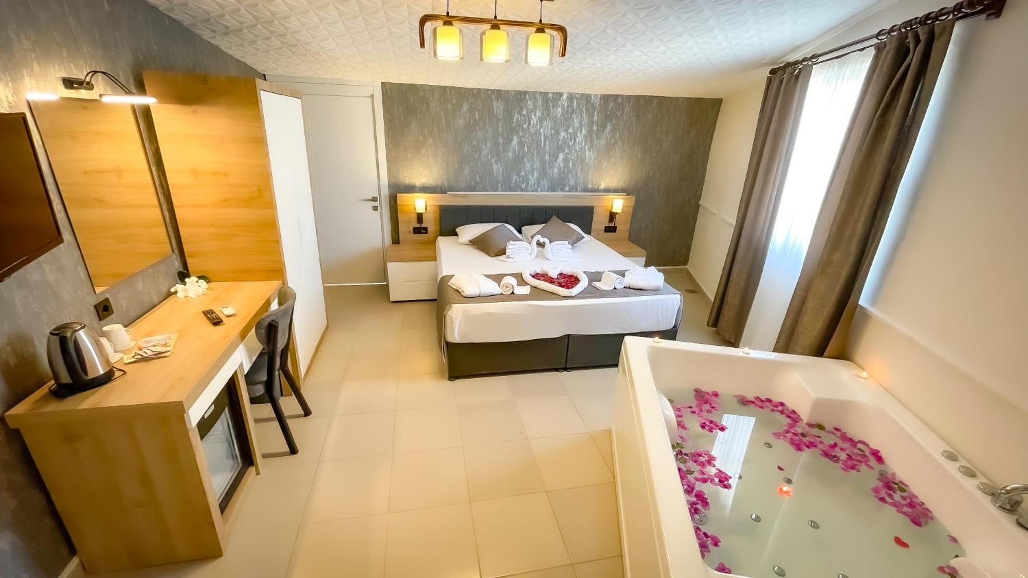 Bloomtalya Hotel Анталья Экстерьер фото